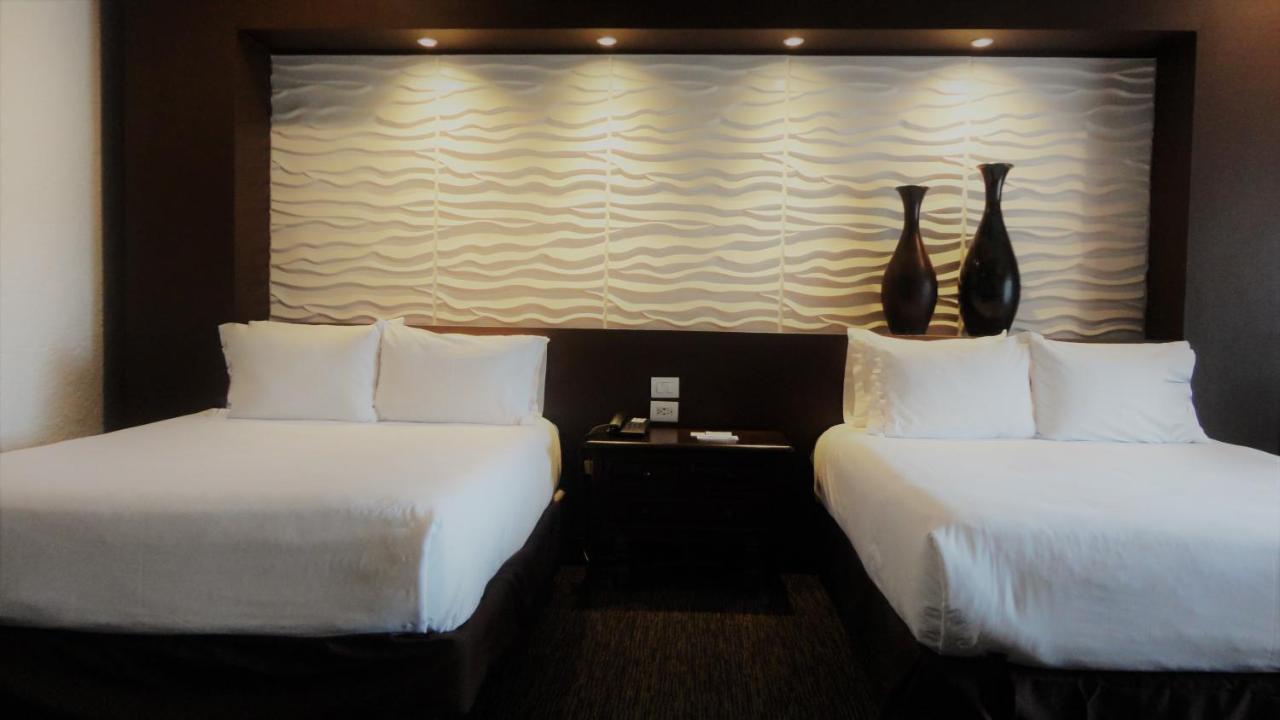 Premium Queen Room with Two Queen Beds - Non-Smoking