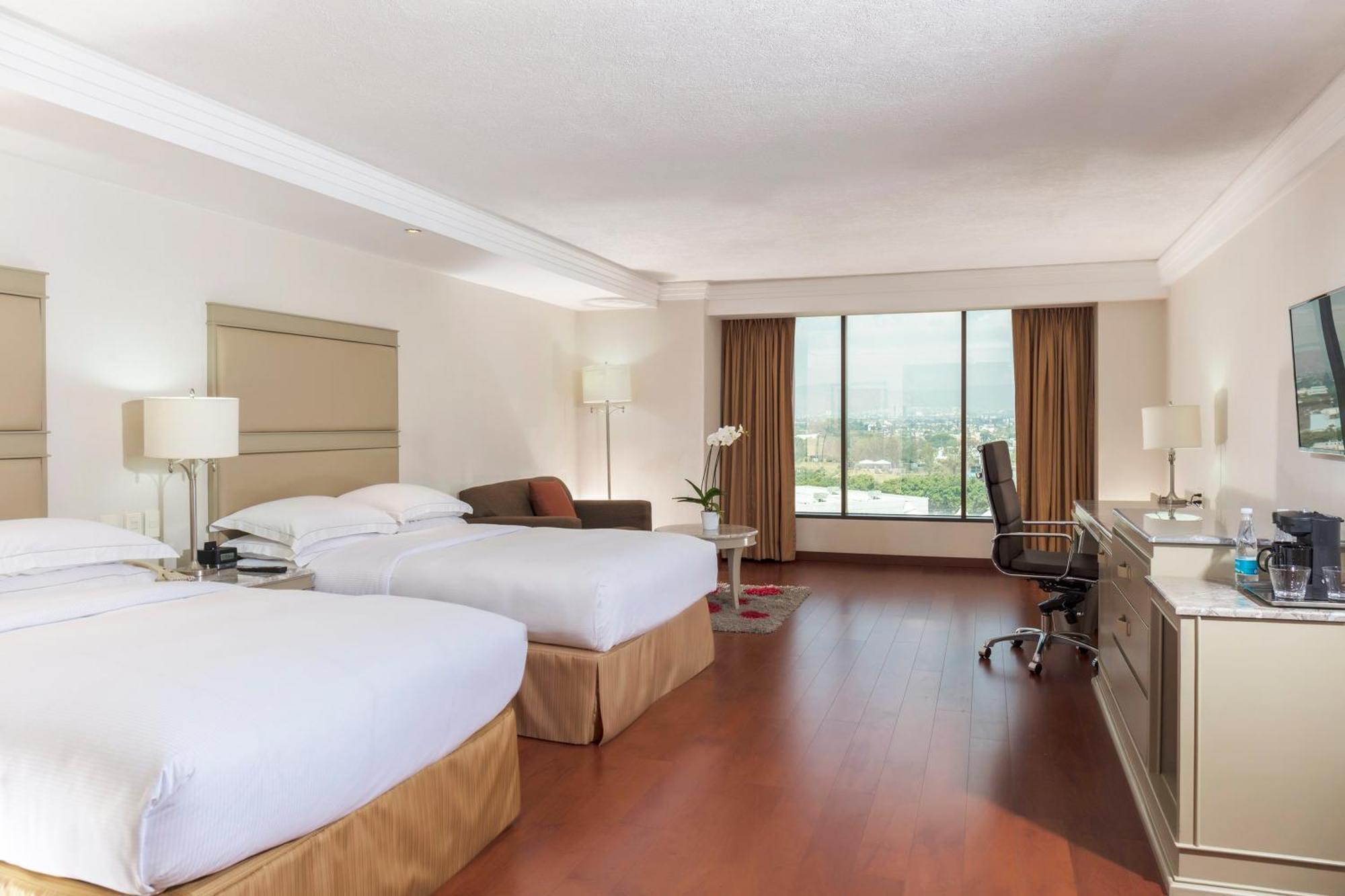 Superior Room,1273754497:JPEG