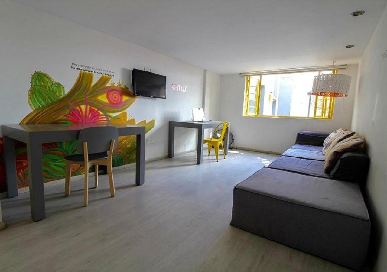 Cama Individual en dormitorio compartido de 6 camas