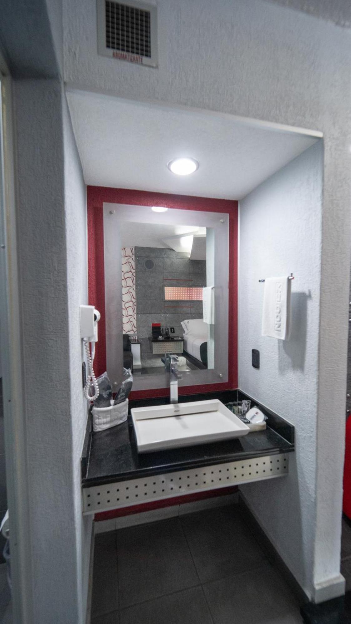 Standard Room,1609355347:JPEG