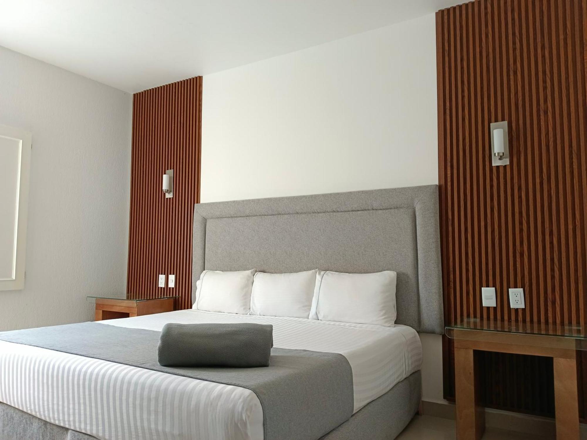 Standard King Room,1742727745:JPEG