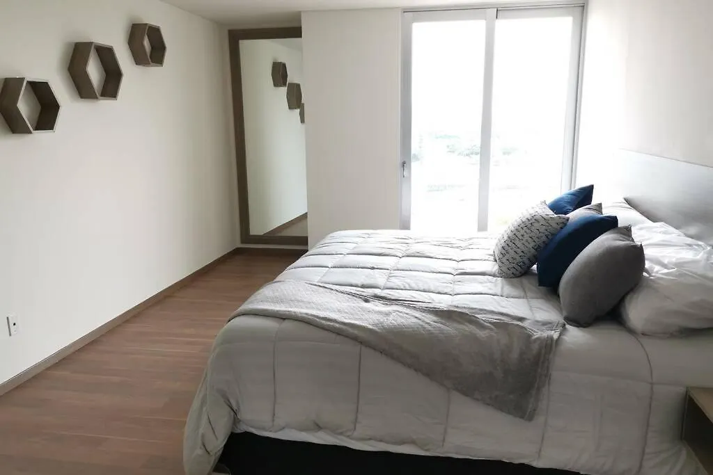 Departamento De Lujo Gdl Zona Minerva, Piso 8,Excelente Vista-1