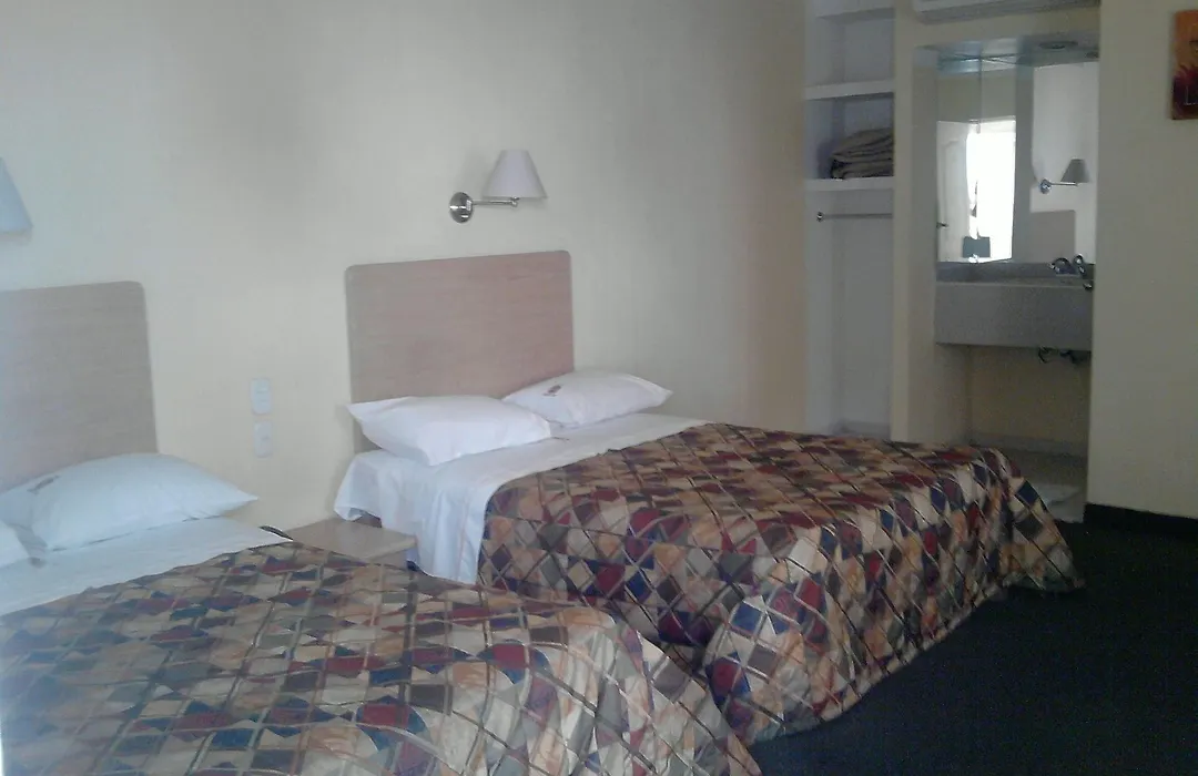 Hotel Castilla Y Leon-1