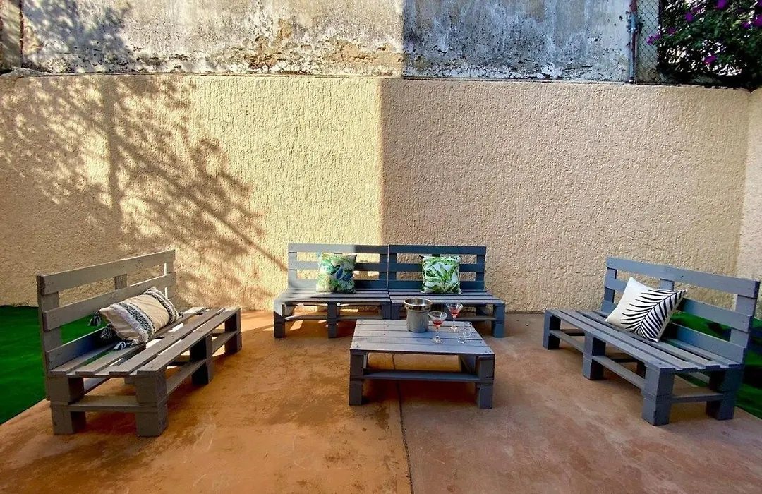 Planta Baja Enorme, Jardin, Parking, Hasta 11 Pax-1