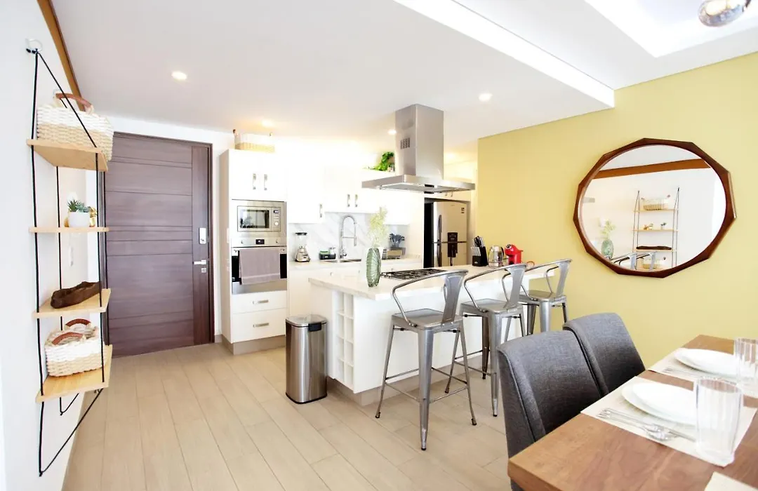 Realluxe Stylish Apartment With Pool And Gym-1