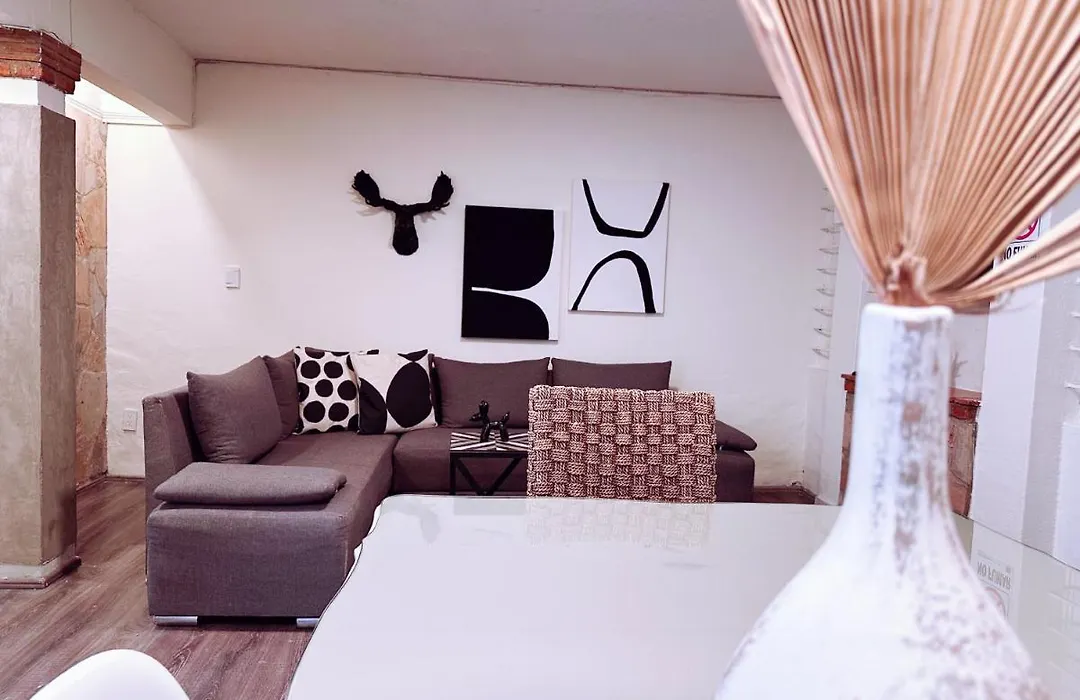 Casa Privada 8 Habitaciones 16 Personas Frente Estadio Jalisco Guadalajara-1
