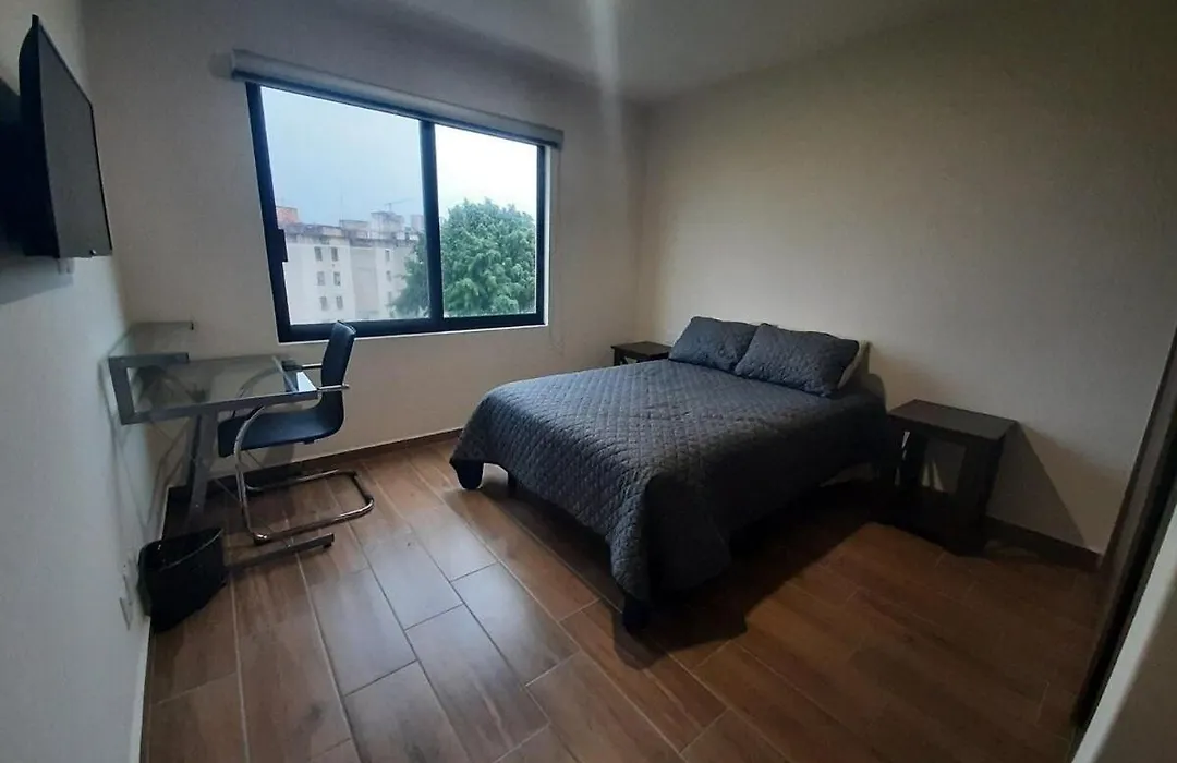 Lujoso Departamento Centrico Y Con Terraza Privada-1