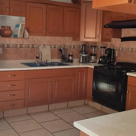 Hermosa Casa En Coto Residencial De Dos Pisos-2