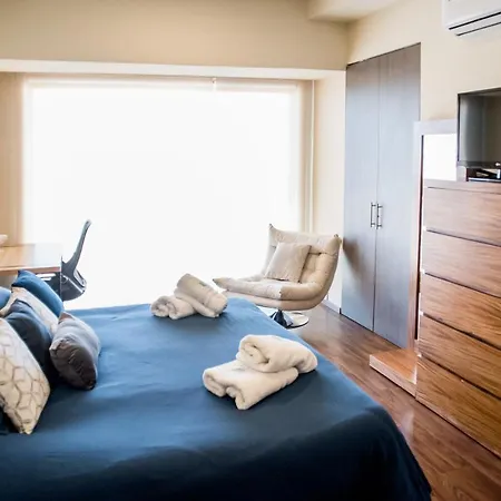 Realsky - Top Floor Condo - 5 Min Plaza La Perla-3