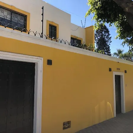 Casa Miel - Departamentos Con Ac En Colonia Americana-2