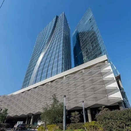 Lujoso Apartamento En Zona Privilegiada 18E-3