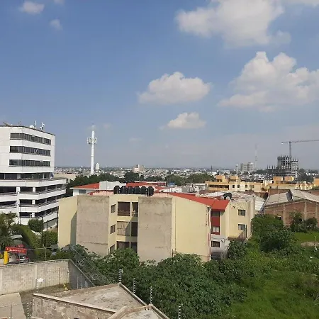 Lujoso Departamento Centrico Y Con Terraza Privada-3