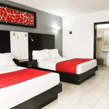 Hotel Expo Plaza Business And Family Guadalajara-3