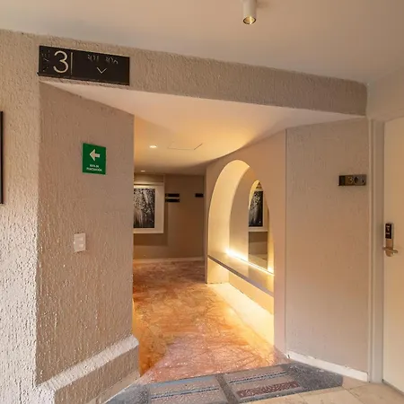 Oliva Plaza Hotel-3