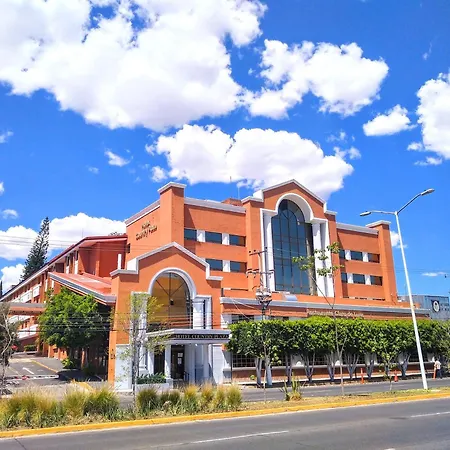 Country Plaza-2