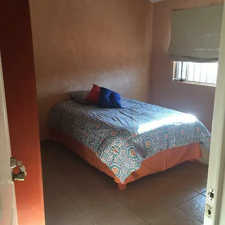 4 Recamaras, Zona Sur, Wifi, Jardin, Cochera-2