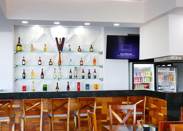 Hotel Bugari Aeropuerto Guadalajara Las Pintas