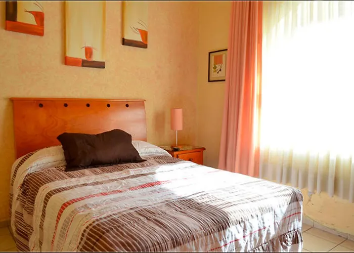 Residencia los Angeles Bed and Breakfast Guadalajara